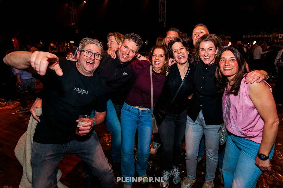 Publiek Bewerkt    (117)